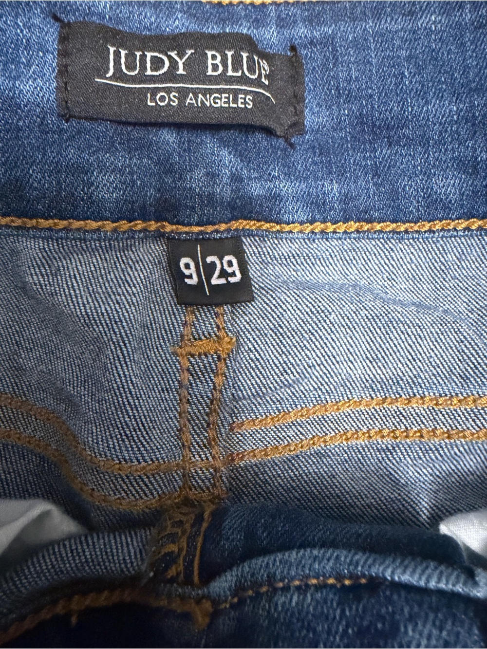 Judy Blue High Rise Straight Fit Distressed Side Slit Jeans 9/29 - Picture 4 of 6
